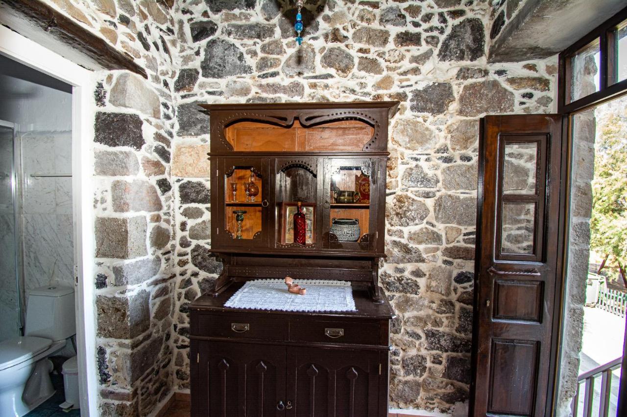 Plousiadi΄S Stone House Appartement Skála Buitenkant foto