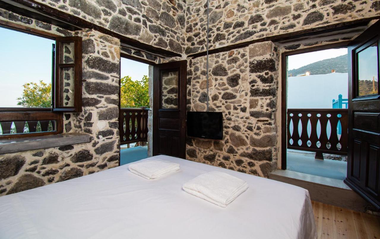 Plousiadi΄S Stone House Appartement Skála Buitenkant foto