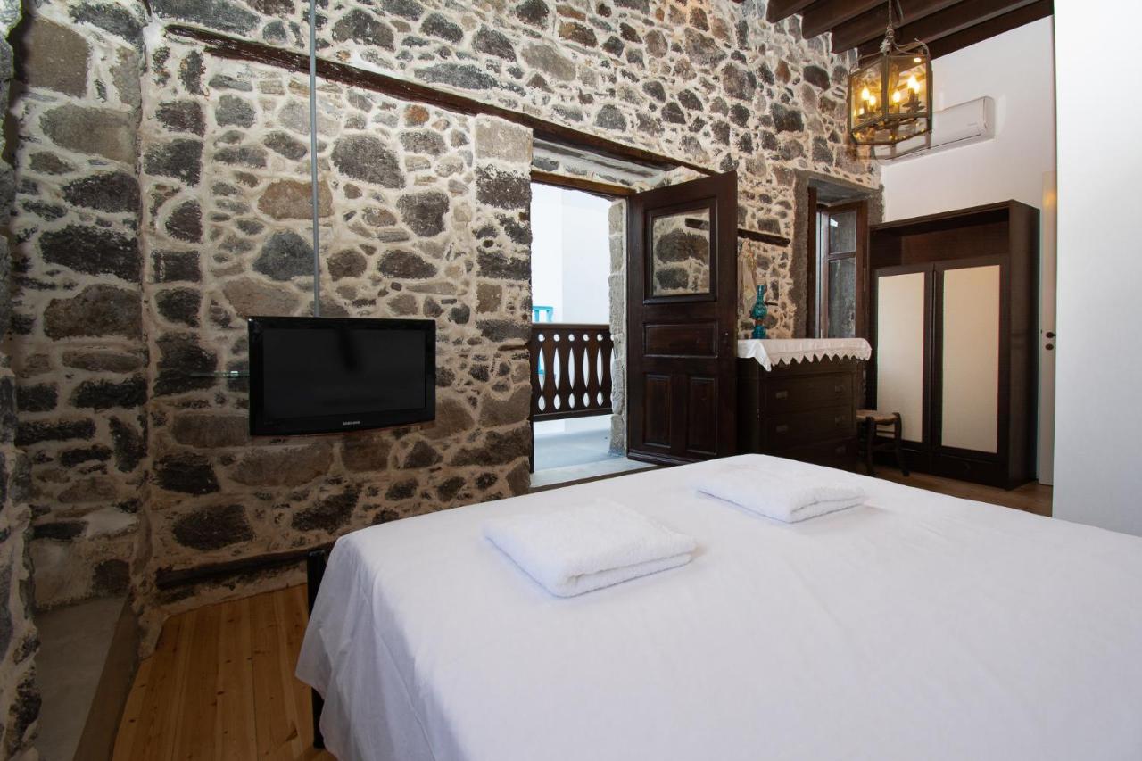 Plousiadi΄S Stone House Appartement Skála Buitenkant foto