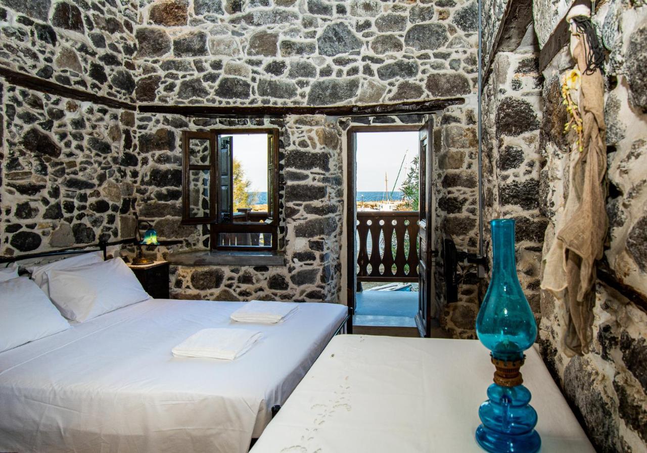 Plousiadi΄S Stone House Appartement Skála Buitenkant foto