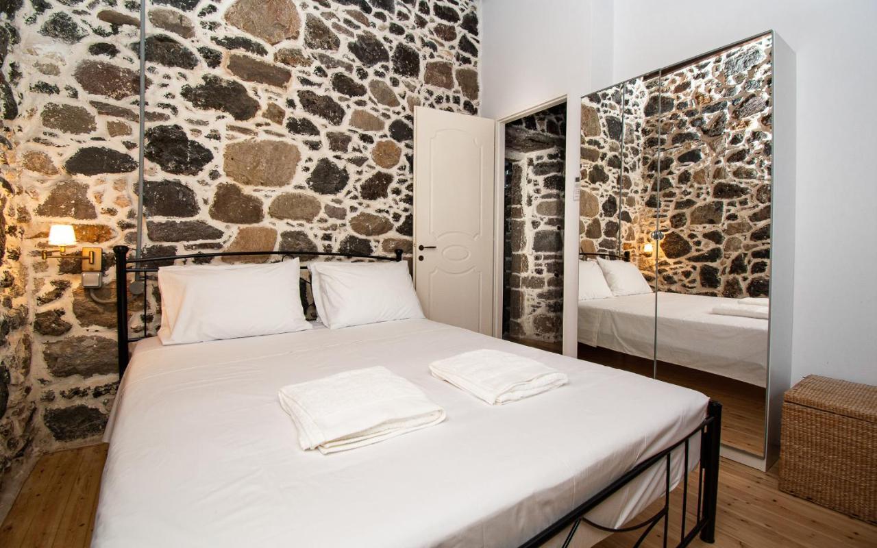 Plousiadi΄S Stone House Appartement Skála Buitenkant foto